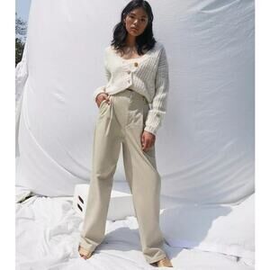 BDG Womens Mia Straight Leg Chino Pant Size 8‎ Khaki Sand High Rise Front Pleat